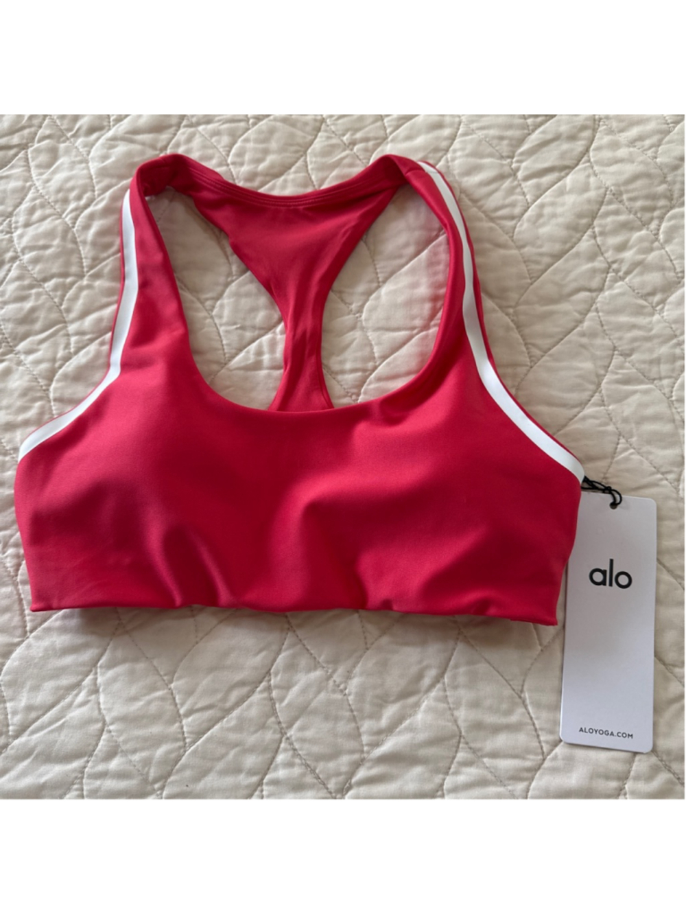 Alo Yoga Airlift Super Sleek Contrast Sports Bra XS Red White